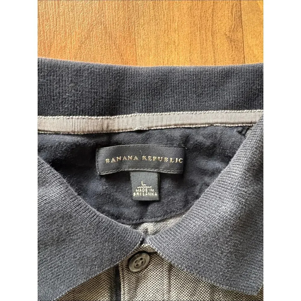 Banana Republic Men's Charcoal Polo with Black Collar Size L